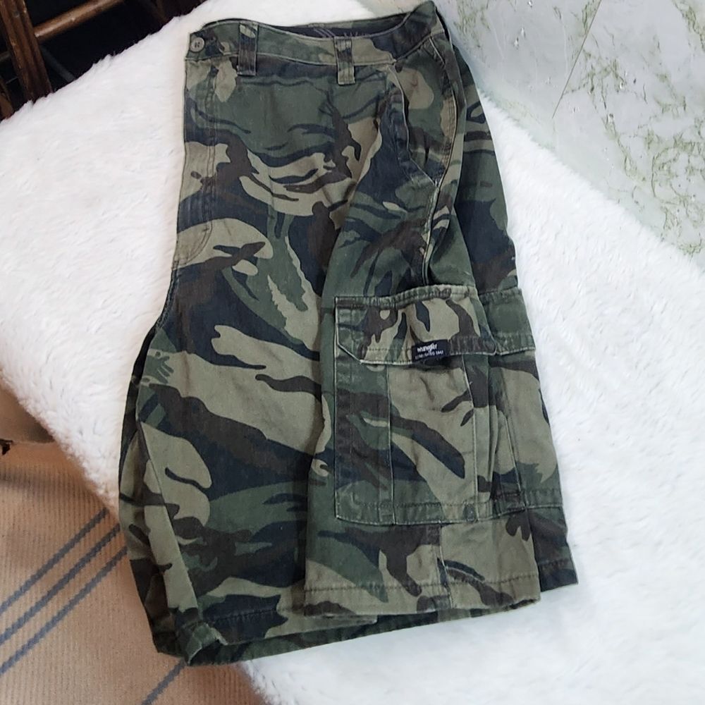 Wrangler Cammo Cargo Shorts